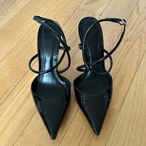 Black Pointy heels